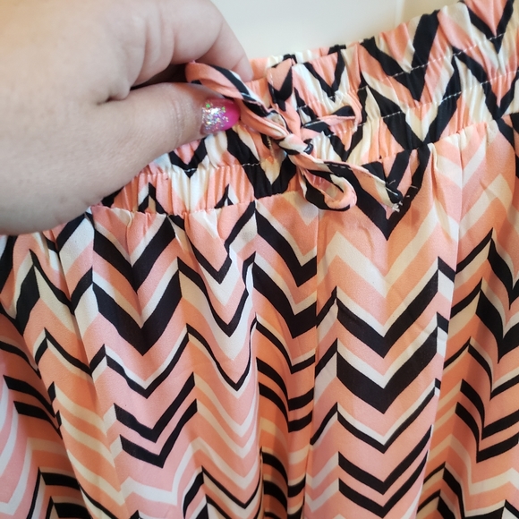 Pants - Picture 2 of 4